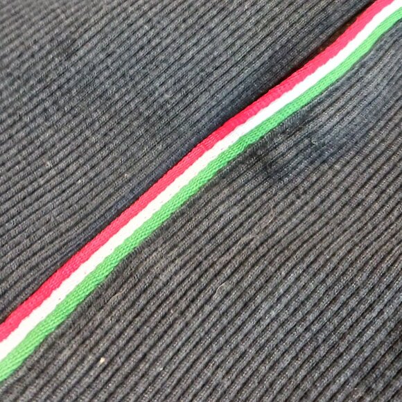 Dolce & Gabbana Men’s Black Ribbed V-Neck Tee Italian Tricolor Stripe Size 52 - Picture 9 of 14